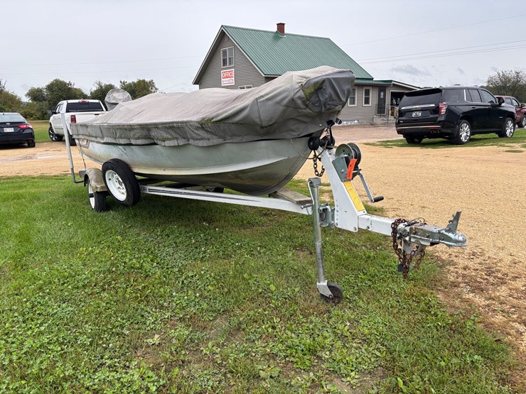 #1318-•-1989-16'-alumacraft-boat-(has-wi-title)-image-2
