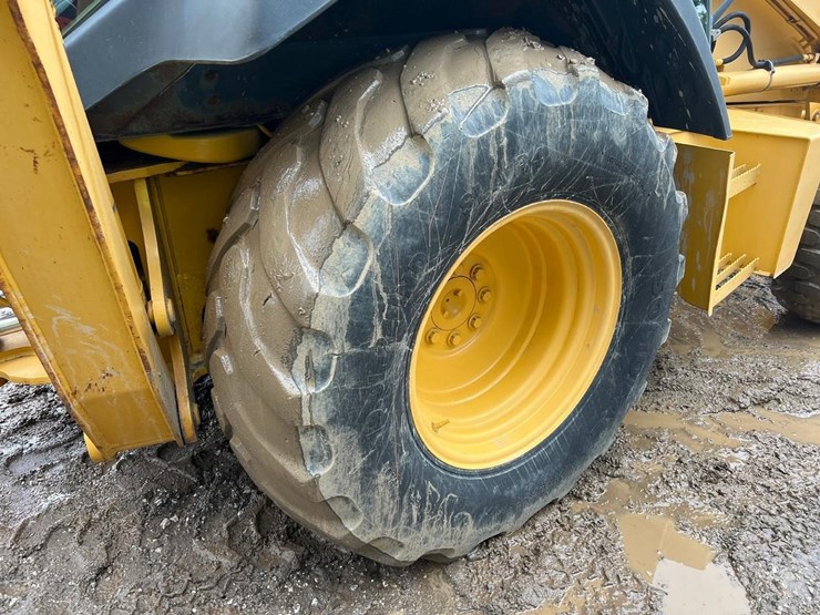 2006-deere-310sg-image-22