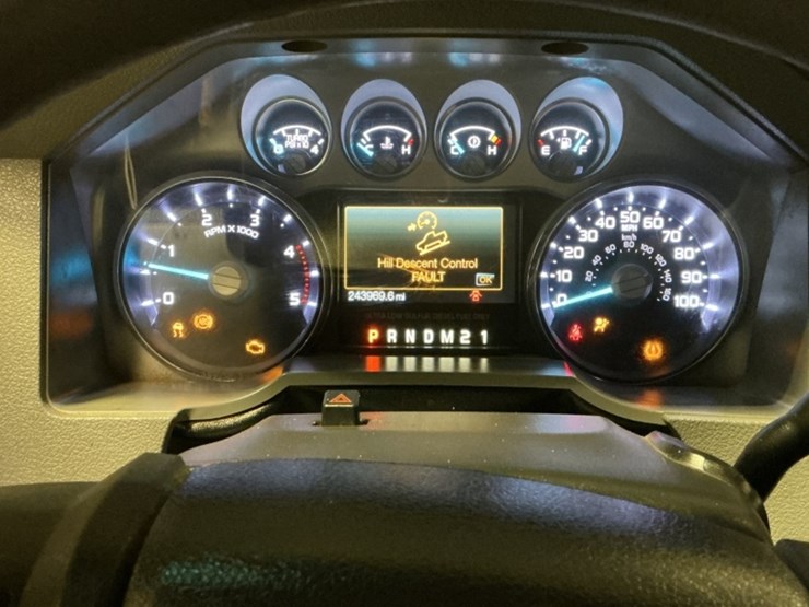 2011-ford-f350-image-17