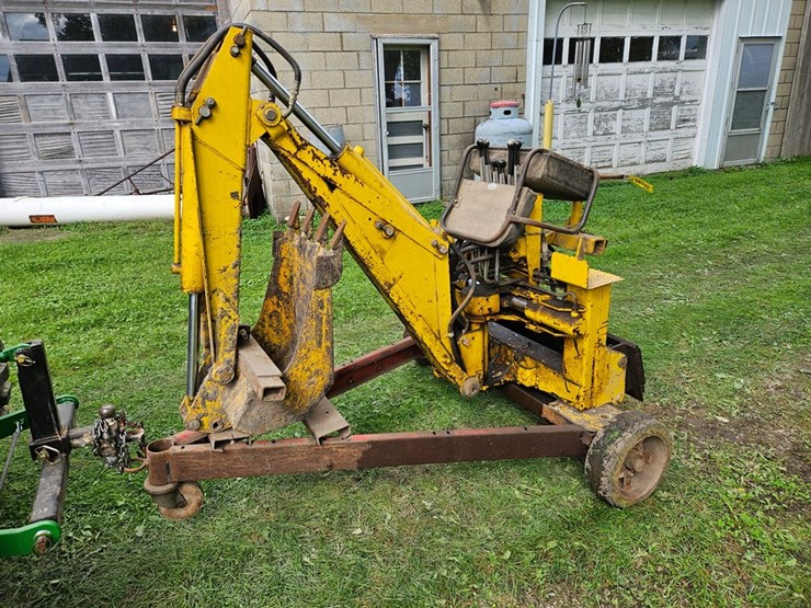 #8742-•-davis-3pt/skid-steer-backhoe-image-1