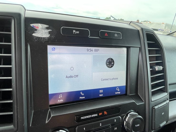 2020-ford-f150-image-55