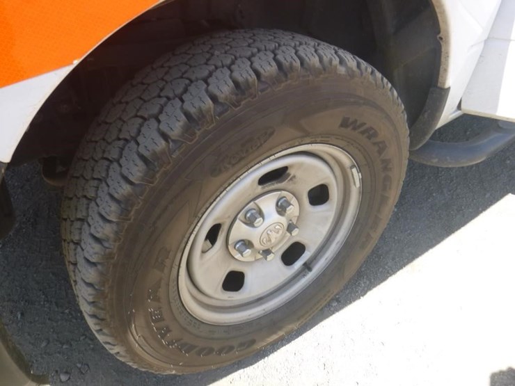 2016-dodge-1500-image-13