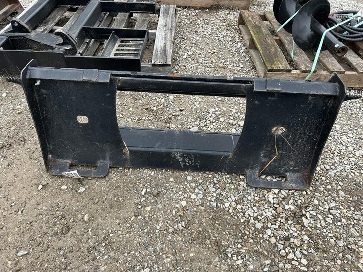 low-back-skid-steer-fork-frame-image-3