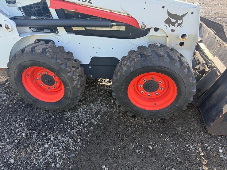 2018-bobcat-s550-image-12