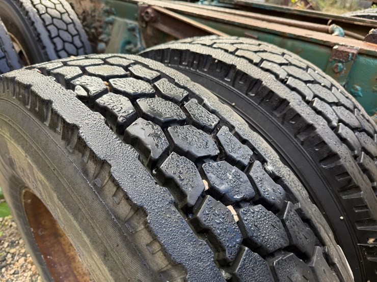 #3509-•-freightliner-sleeper-cab-truck-tractor-image-92