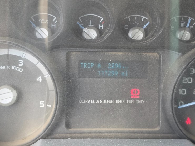 2012-ford-f750-image-16