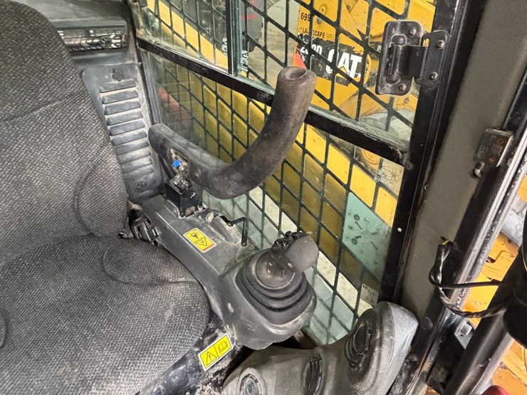caterpillar-259d-image-53