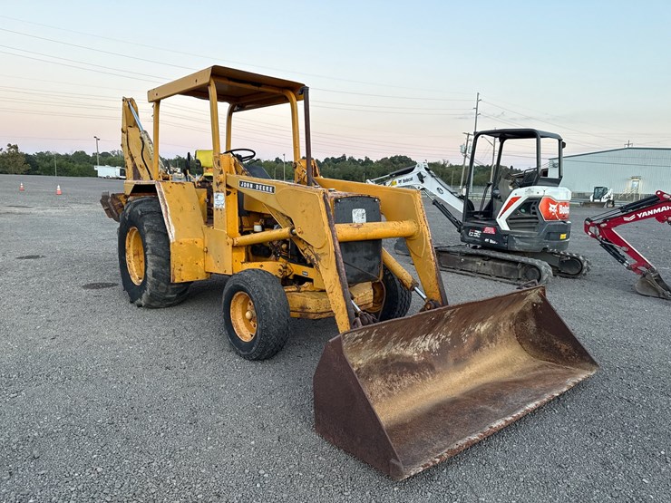 john-deere-310-image-3