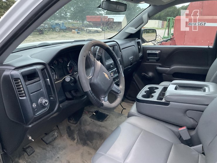 2018-chevrolet-silverado-1500-image-6