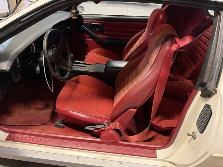 1986-chevrolet-camaro-coupe-image-24