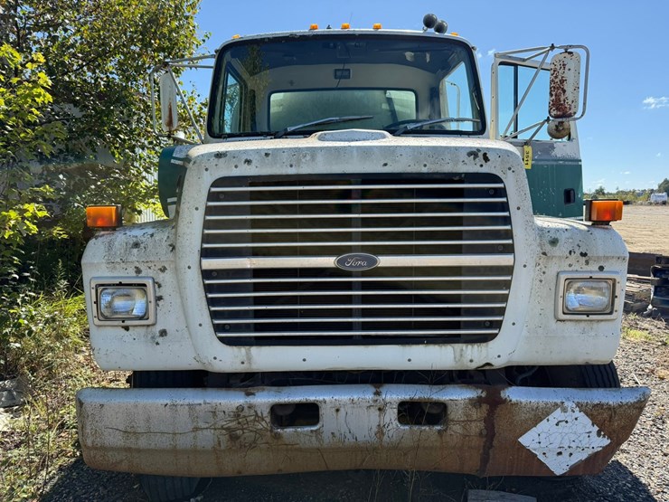 1991-ford-l8000-image-8