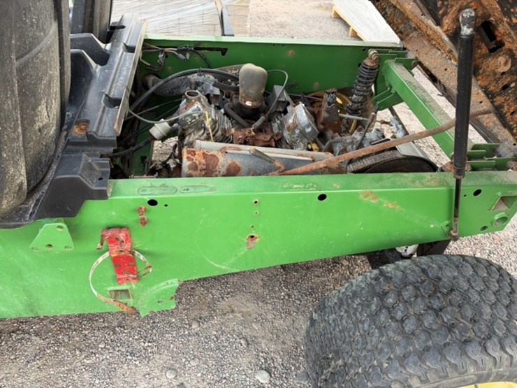 john-deere-gator-image-11