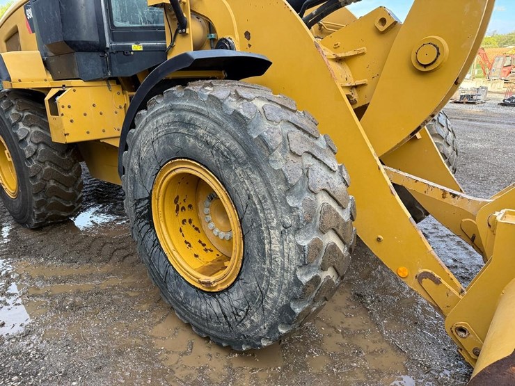 2017-caterpillar-930m-image-11