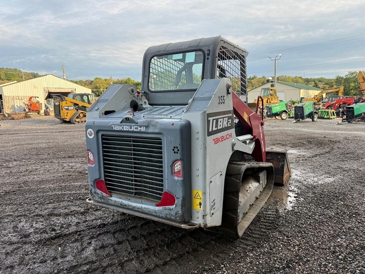 2020-takeuchi-tl8-image-4