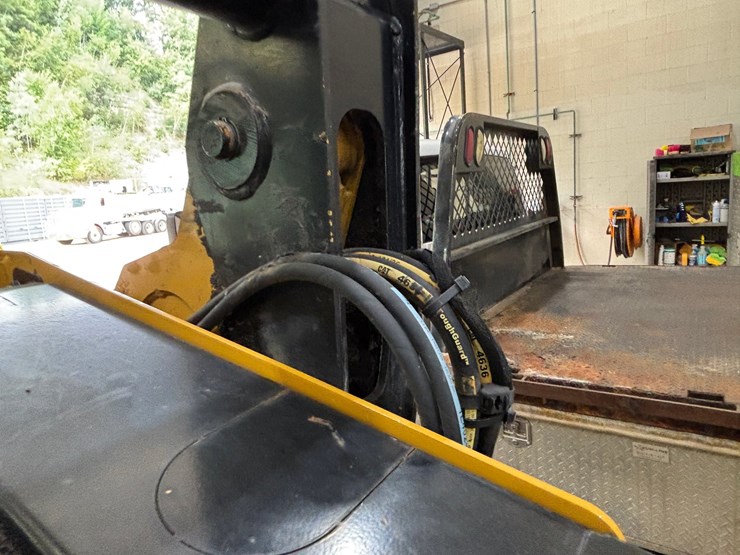 caterpillar-259d-image-30