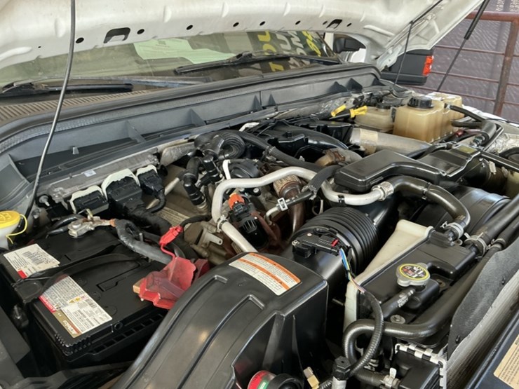 2015-ford-f550-image-13