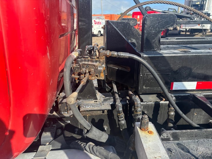 mack-rd688s-image-59