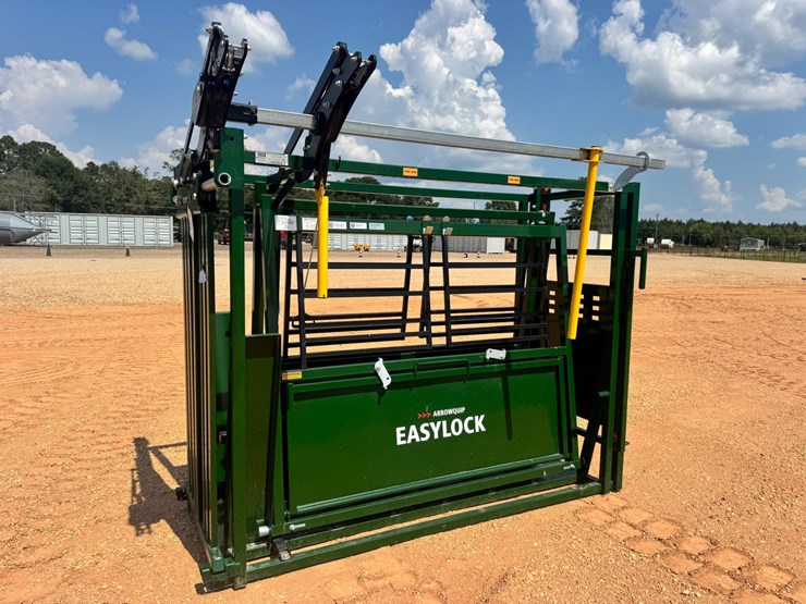 #8127-•-arrowquip-easy-lock-squeeze-chute-image-1