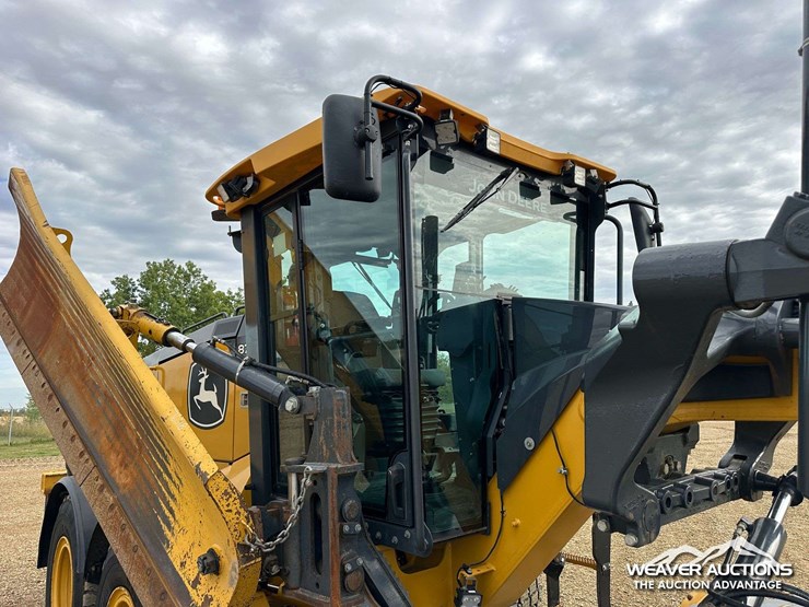 john-deere-872-image-107