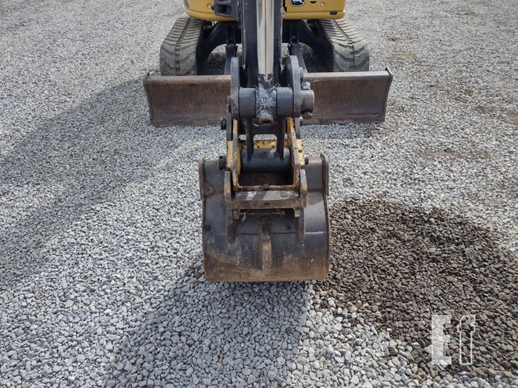 2021-deere-35g-image-23