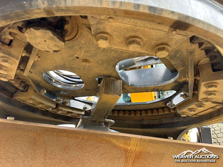 john-deere-872-image-44