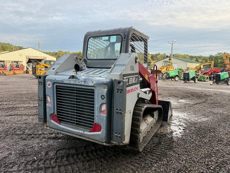 2020-takeuchi-tl8-image-4