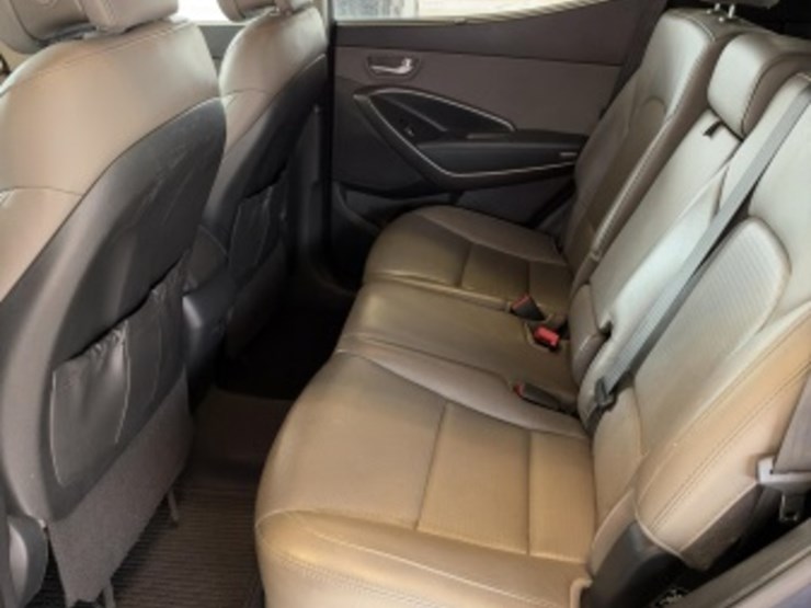 2014-hyundai-santa-fe-sport-image-25
