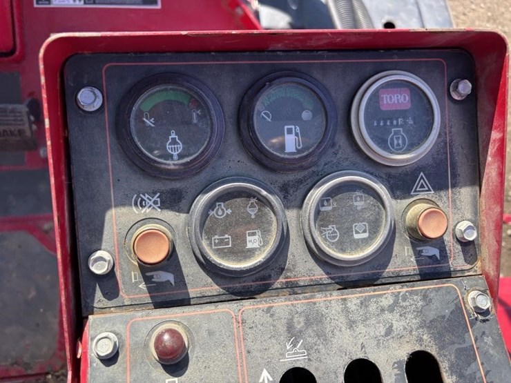 toro-groundsmaster-580d-image-21