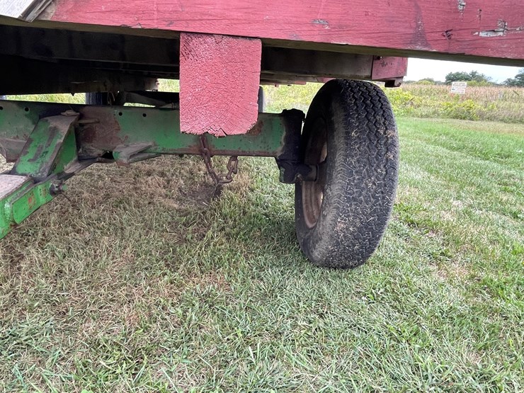 john-deere-16-image-14