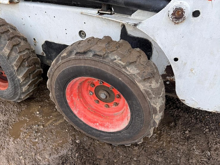 2004-bobcat-s150-image-15