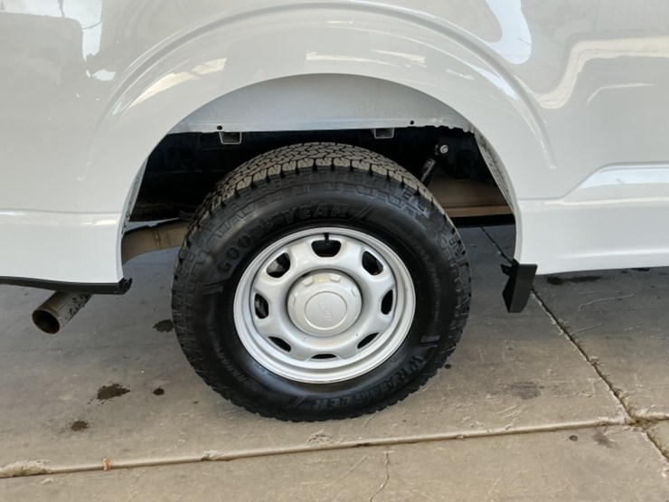 2021-ford-f150-image-8