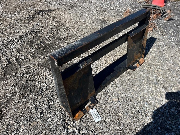 low-back-skid-steer-backing-plate-frame-image-2