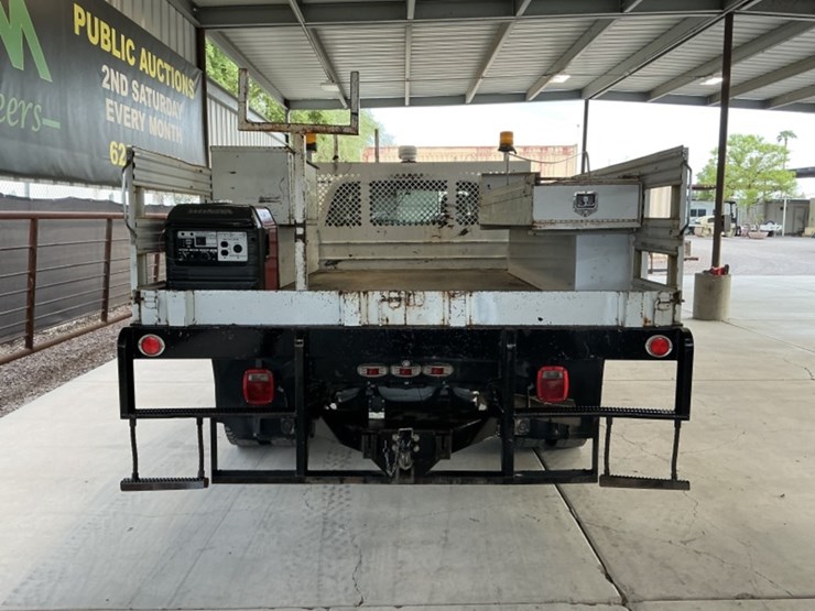 2013-ford-f550-image-6