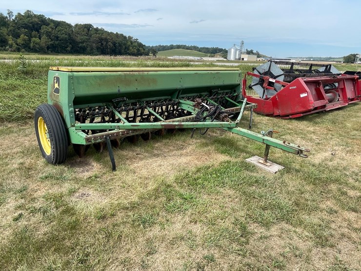 john-deere-12-image-3