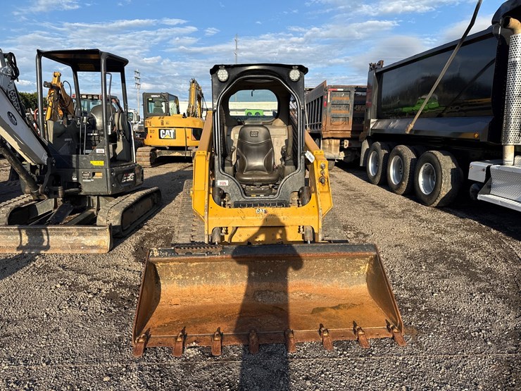 caterpillar-249d3-image-2