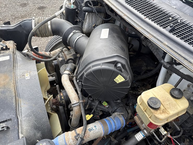 2005-ford-f650-image-22