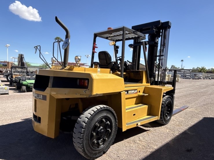 caterpillar-dp115-image-6
