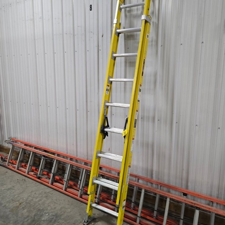 #9744 • Louisville 16' Extension Ladder