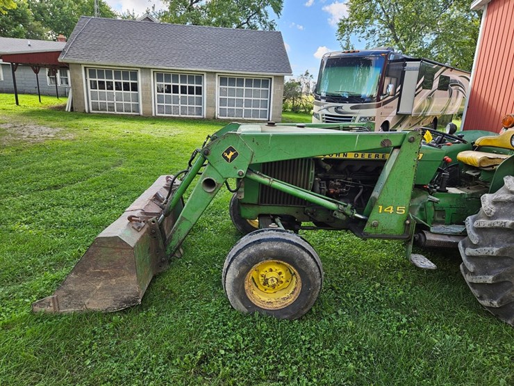 john-deere-2440-image-12