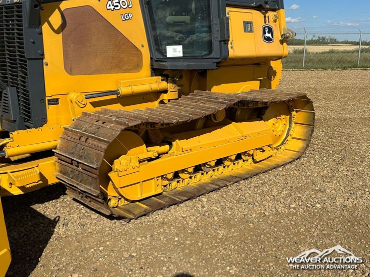 john-deere-8-image-7