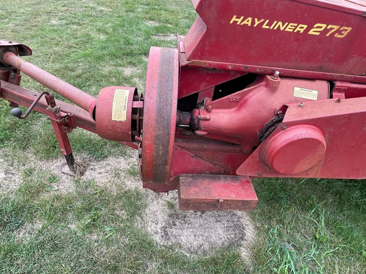 new-holland-hayliner-273-image-10