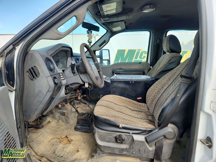 2012-ford-f550-image-14