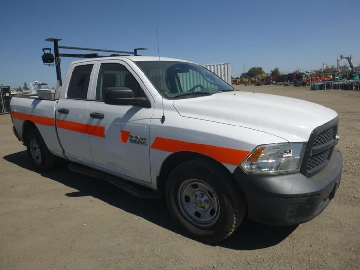 2016-dodge-1500-image-2
