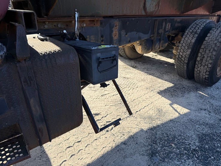 mack-dm685s-image-54