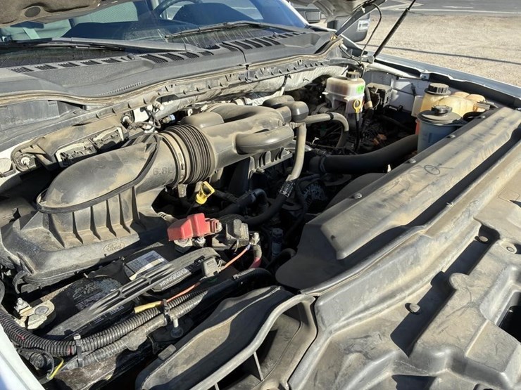 2018-ford-f550-xlt-image-12