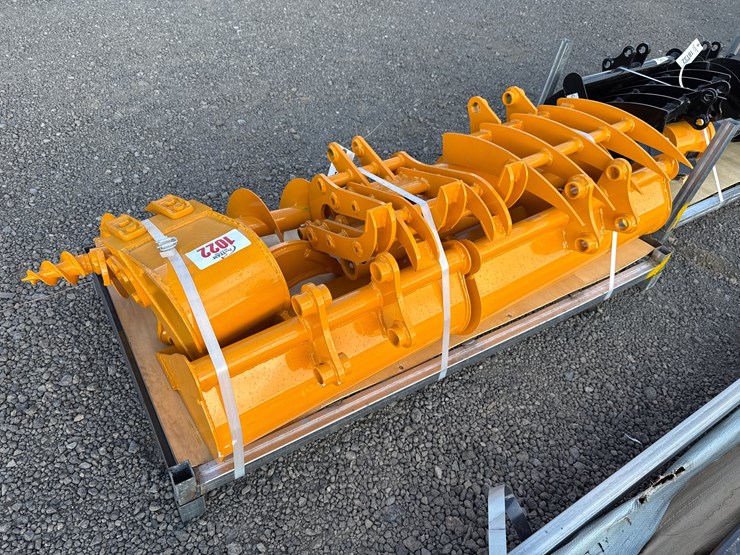 #1022-•-mini-excavator-attachment-package-image-3