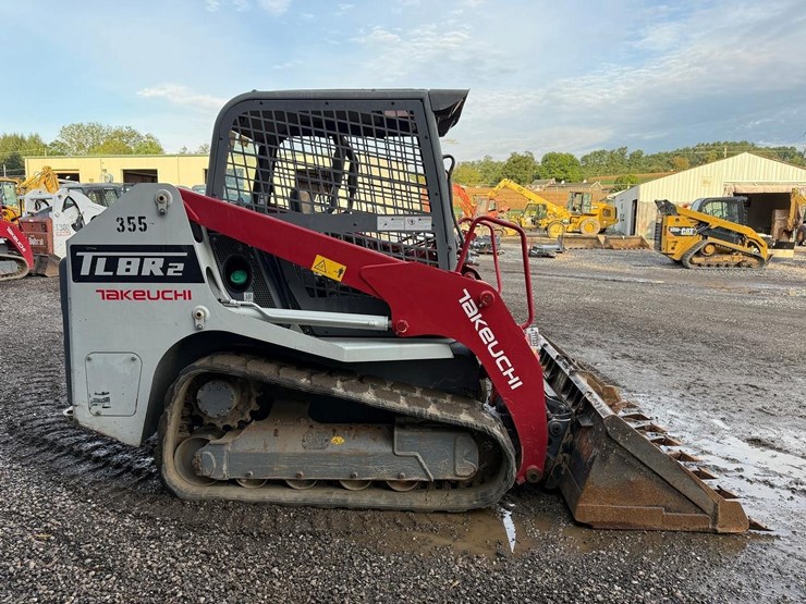 2020-takeuchi-tl8-image-5