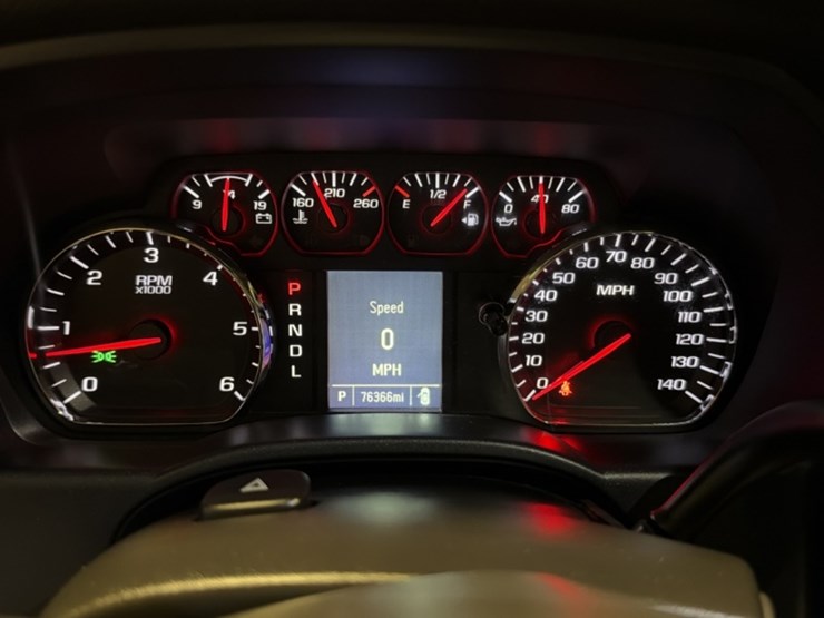 2018-chevrolet-silverado-1500-image-19