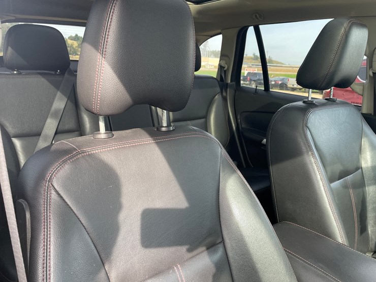 2012-ford-edge-image-38