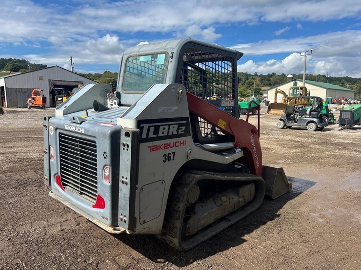 2023-takeuchi-tl8-image-8